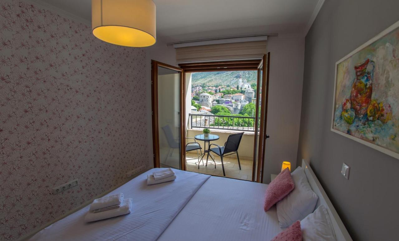 Apartment Light De Luxe - With Old Bridge View Mostar Bagian luar foto