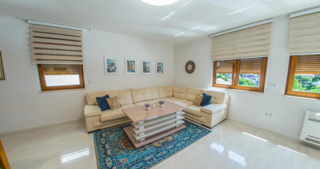 Apartment Light De Luxe - With Old Bridge View Mostar Bagian luar foto