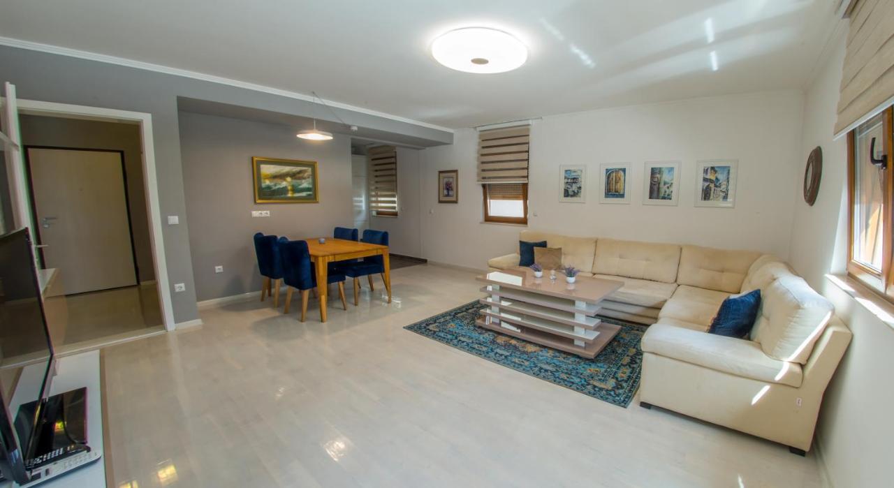 Apartment Light De Luxe - With Old Bridge View Mostar Bagian luar foto