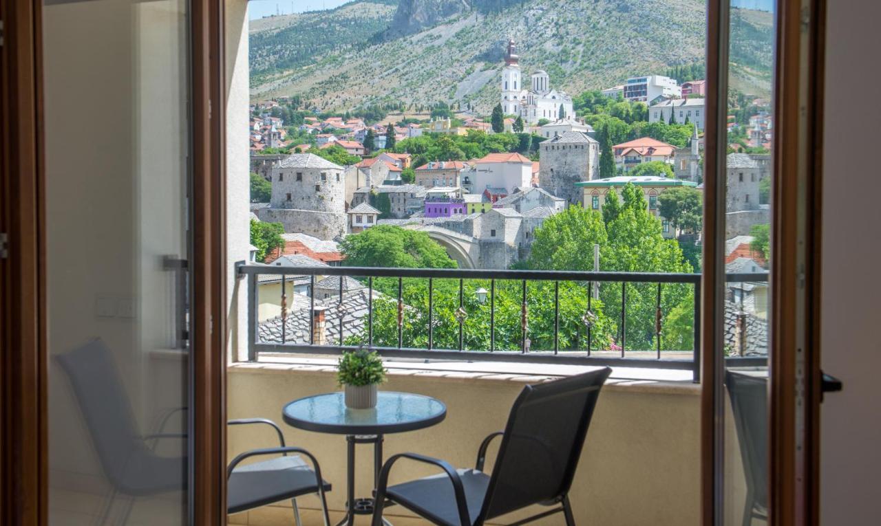 Apartment Light De Luxe - With Old Bridge View Mostar Bagian luar foto
