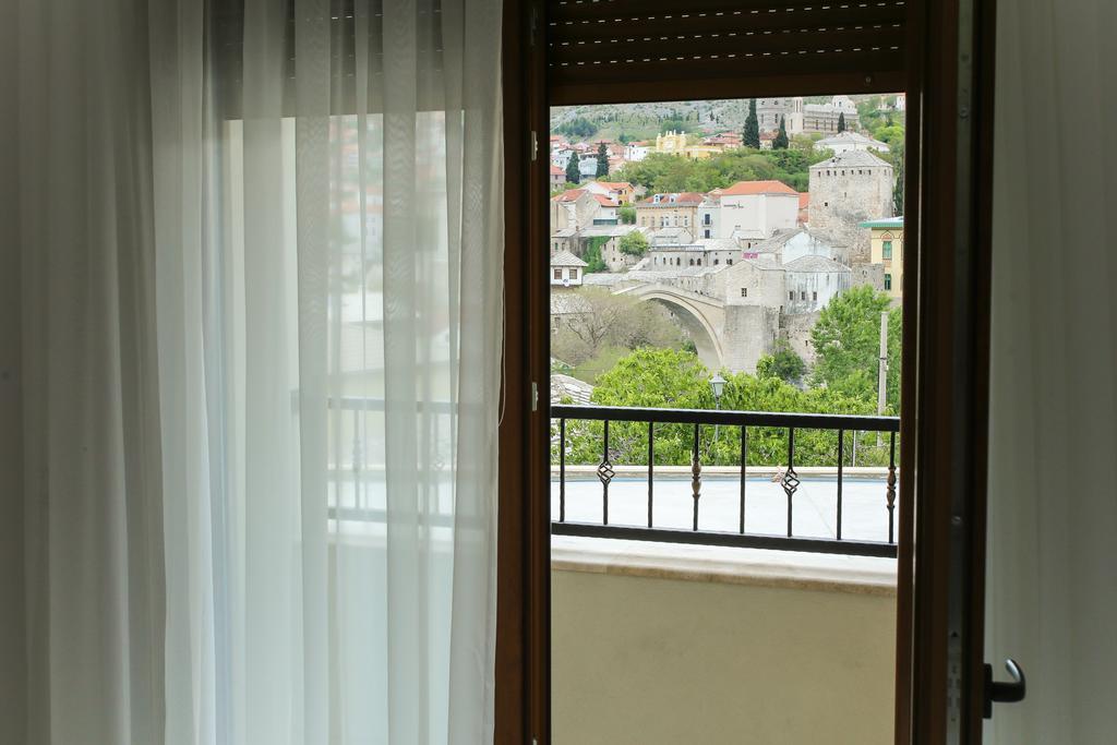 Apartment Light De Luxe - With Old Bridge View Mostar Bagian luar foto